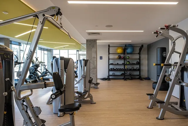 $3,400 | 45 Lewis Street, Unit 305, Boston, MA 02128