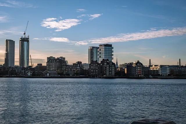 $3,400 | 45 Lewis Street, Unit 305, Boston, MA 02128