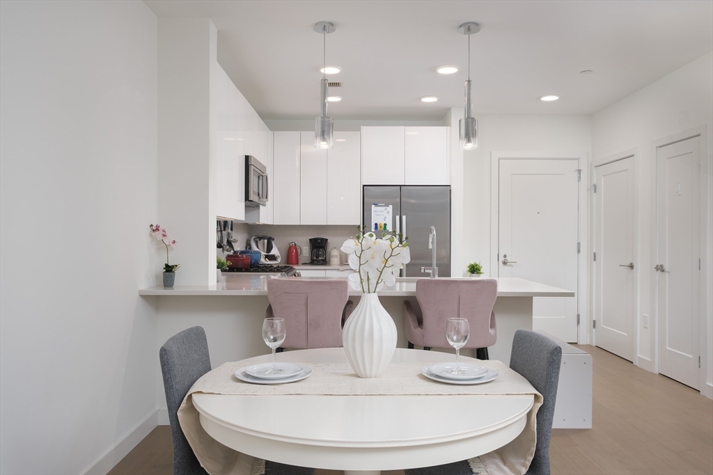 45 Lewis Street, Unit 305 Boston, MA 02128 - Photo 8 of 41