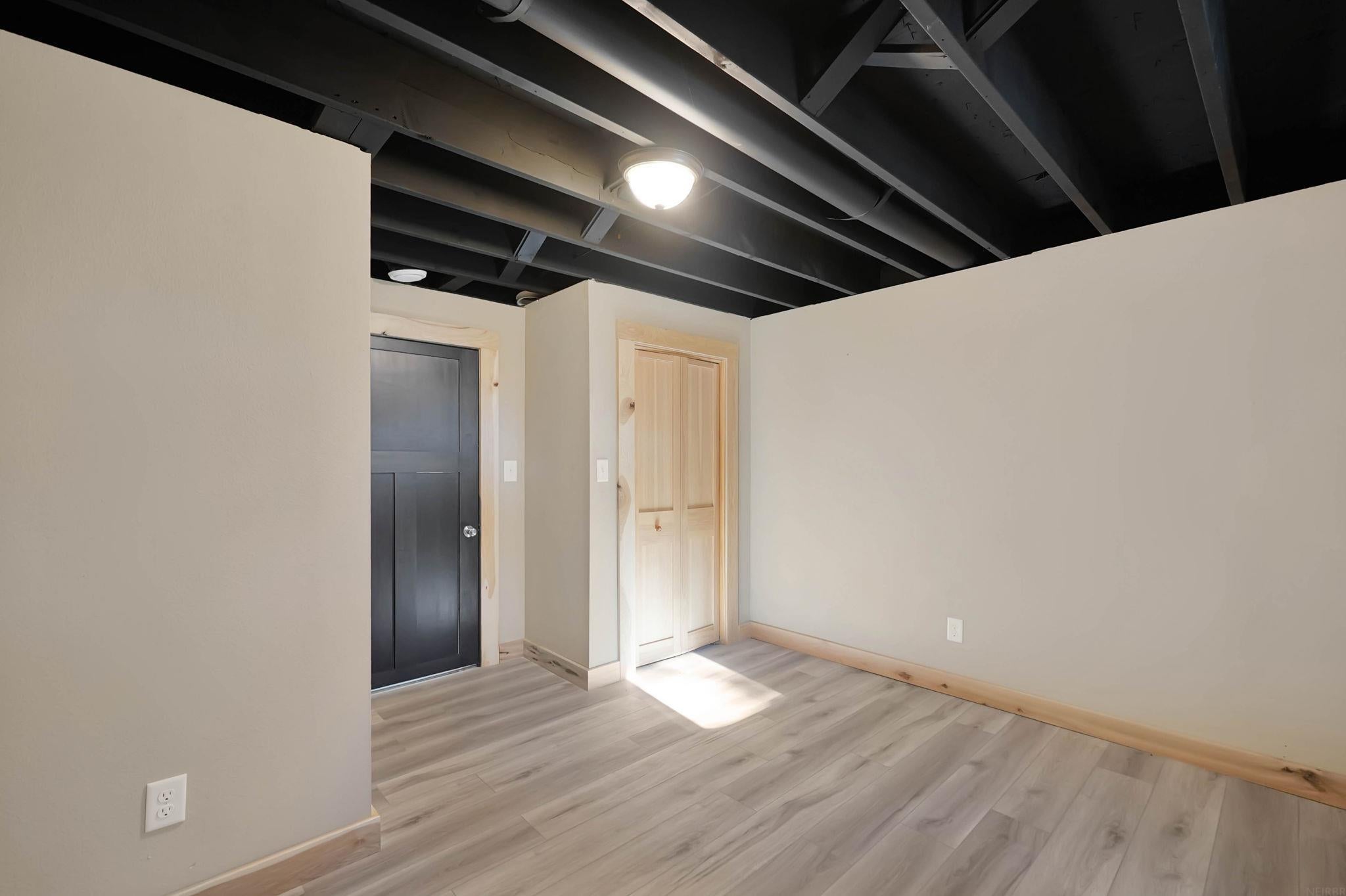 1634 11th Street Waterloo, IA 50702 - Photo 23 of 43 Gallery Image 23