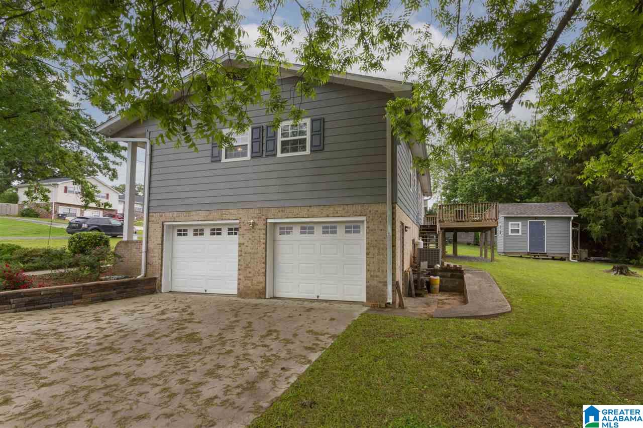 1430 Edgefield Lane Bessemer, AL 35023 - Photo 4 of 36