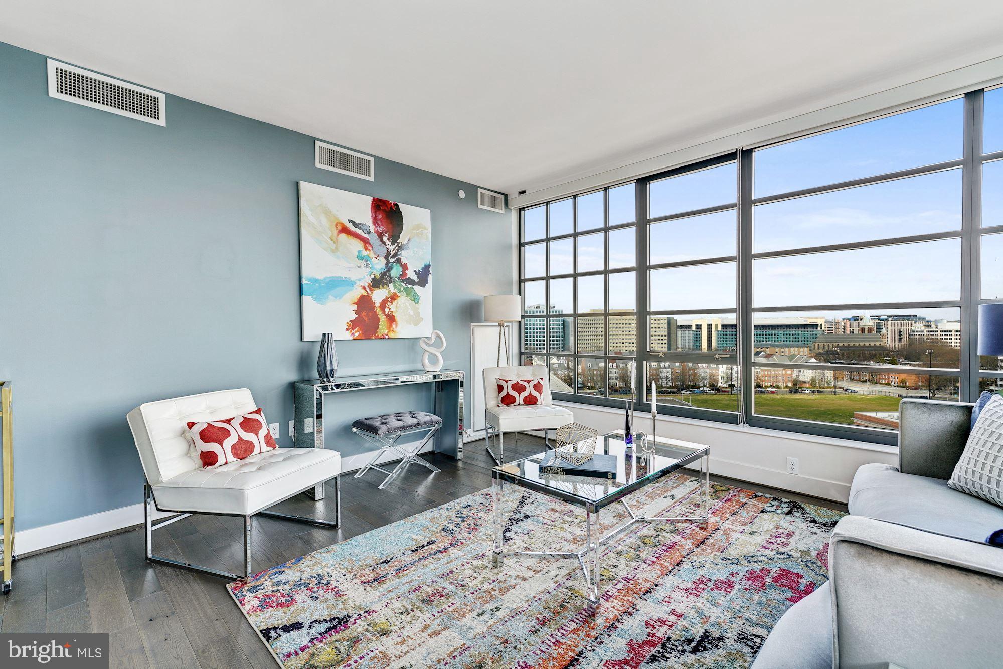 45 Sutton Square Southwest, Unit 1120 Washington, DC 20024 - Photo 8 of 39 Spacious, elegant, & expansive open living room