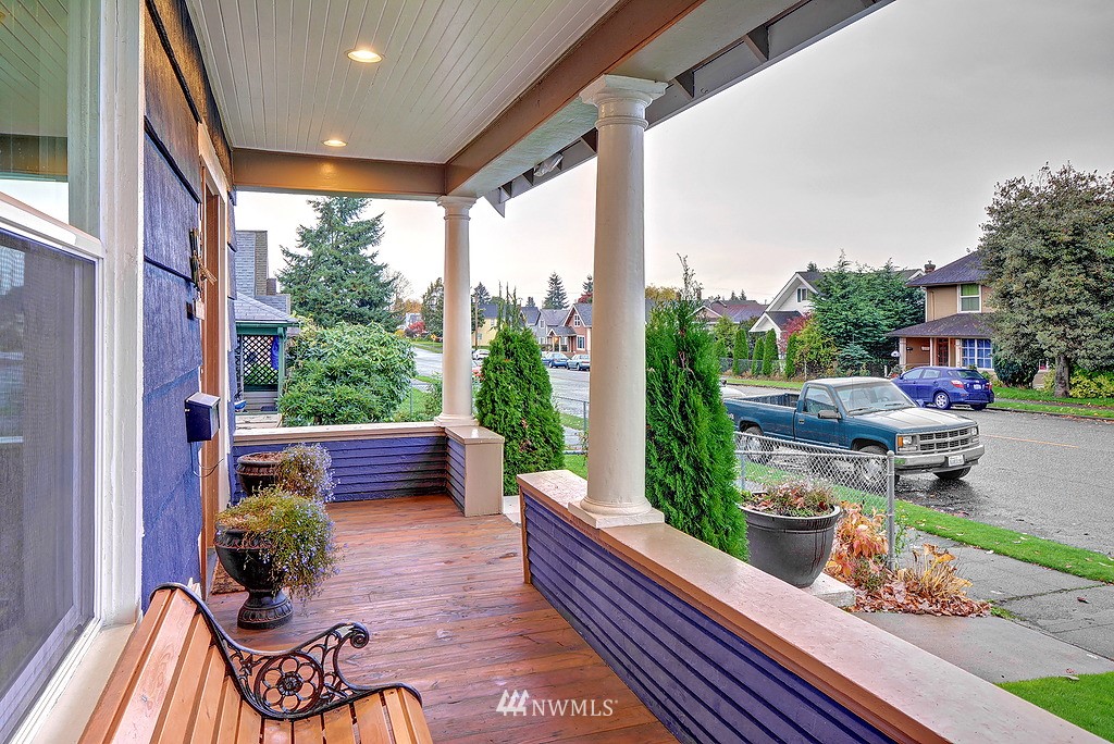 2030 Rockefeller Avenue Everett, WA 98201 - Photo 4 of 21
