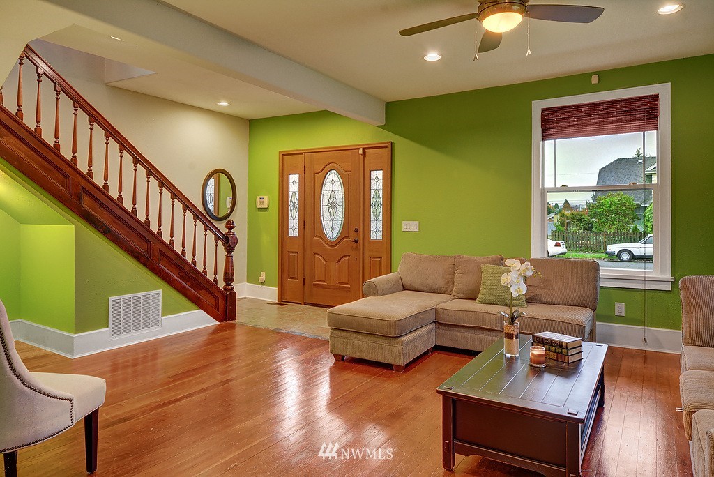 2030 Rockefeller Avenue Everett, WA 98201 - Photo 5 of 21