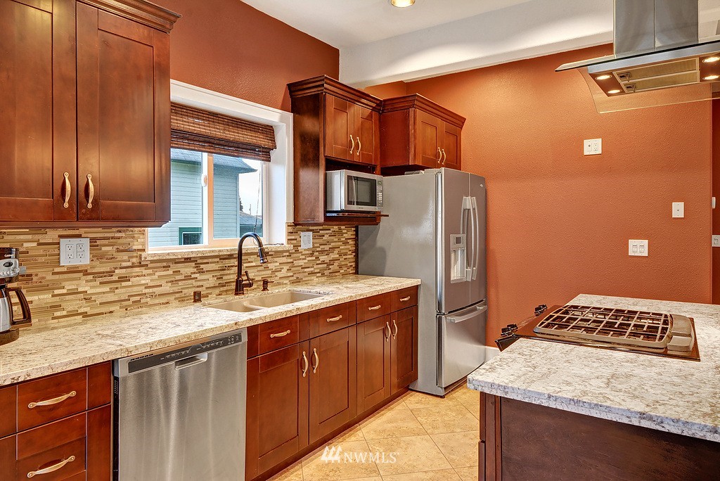 2030 Rockefeller Avenue Everett, WA 98201 - Photo 10 of 21