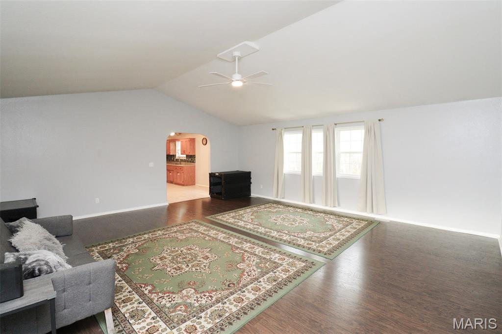 21141 Larson Road Waynesville, MO 65583 - Photo 3 of 63