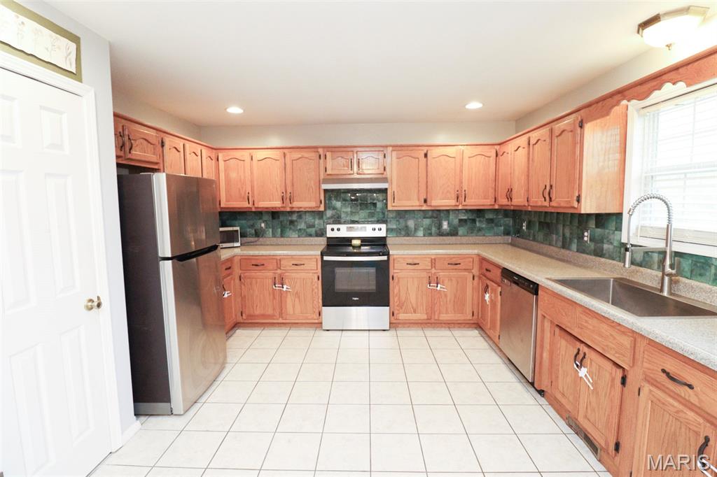 21141 Larson Road Waynesville, MO 65583 - Photo 7 of 63