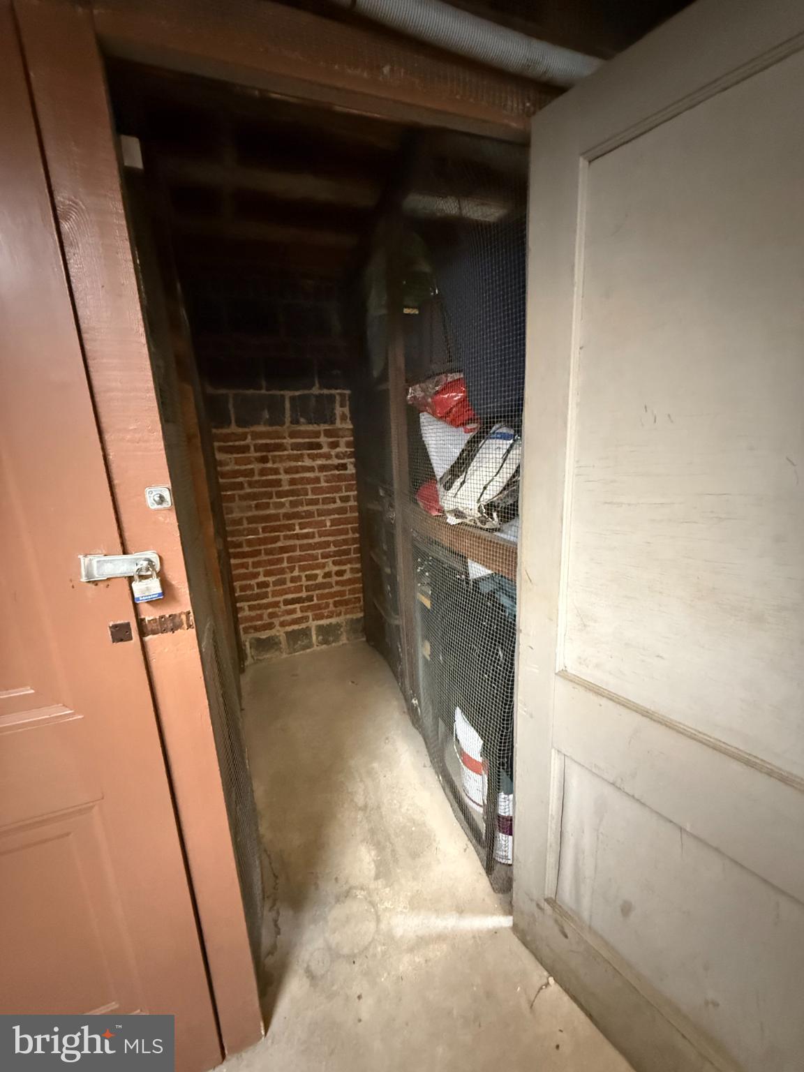 318 Rhode Island Avenue Northeast, Unit 101 Washington, DC 20002 - Photo 21 of 33 a view of walk in closet