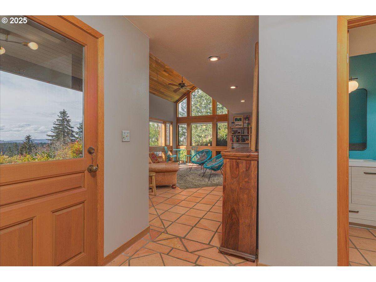 2636 Southwest Schaeffer Road West Linn, OR 97068 - Photo 23 of 47 Bedroom, Primary