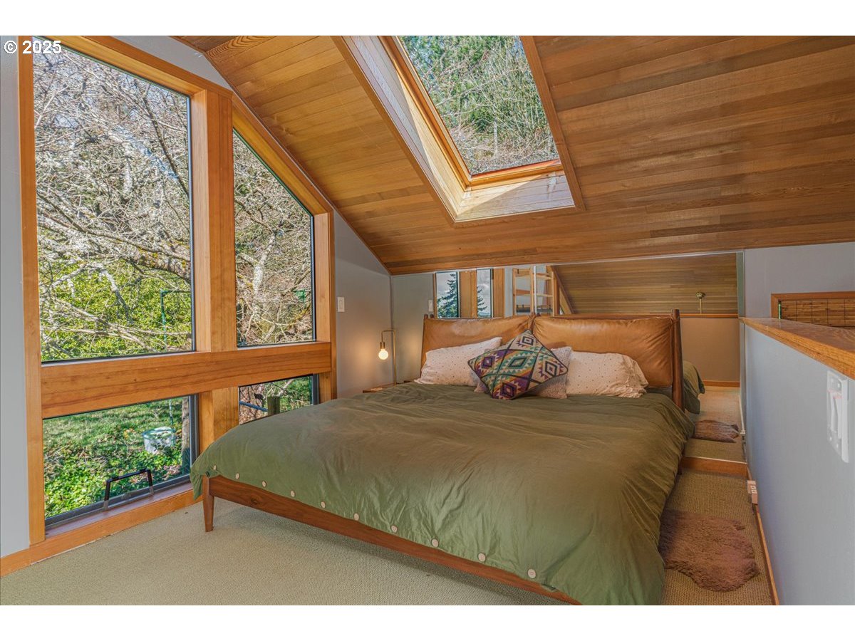 2636 Southwest Schaeffer Road West Linn, OR 97068 - Photo 27 of 47 Accessory Dwelling Unit