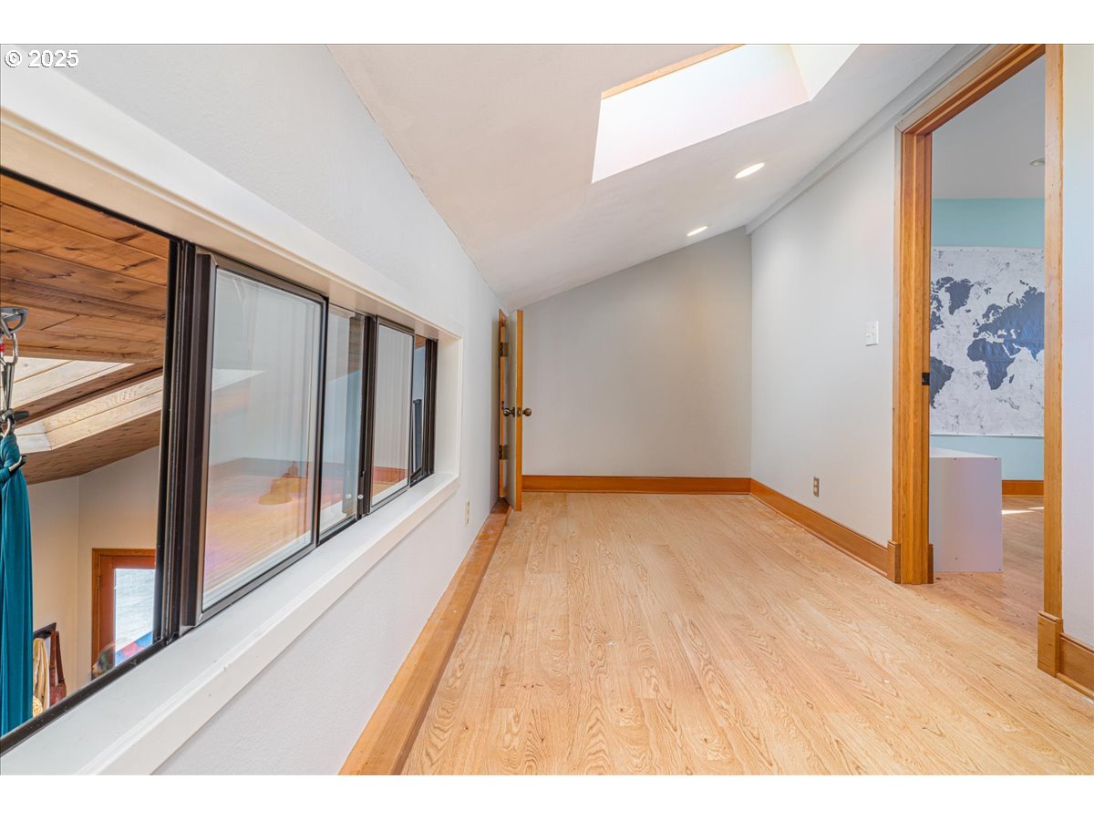 2636 Southwest Schaeffer Road West Linn, OR 97068 - Photo 28 of 47 Accessory Dwelling Unit