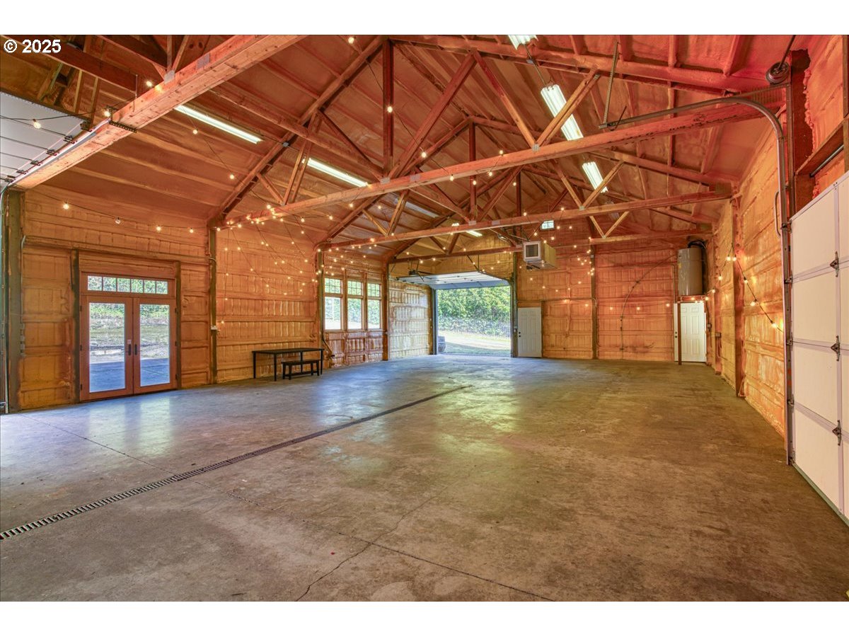 2636 Southwest Schaeffer Road West Linn, OR 97068 - Photo 33 of 47 Gallery Image 33