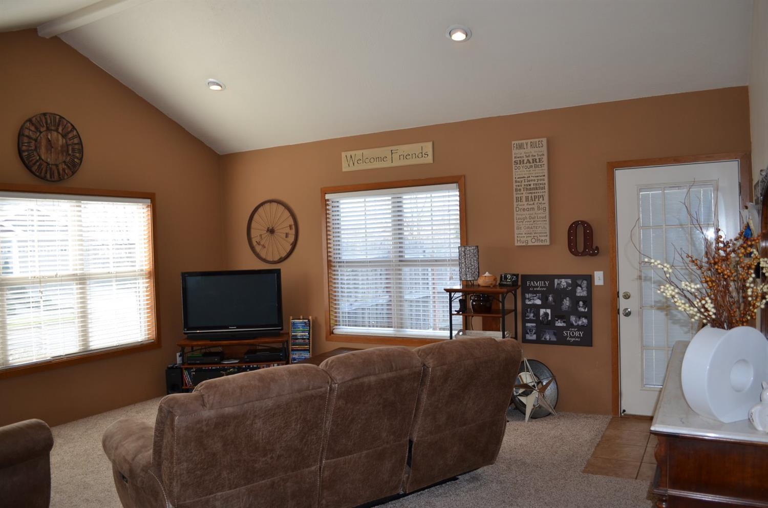 178 Alta Lane Central Point, OR 97502 - Photo 4 of 19 Additional Photo