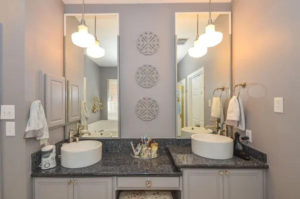 $3,200 | 12306 South Shadow Cove Drive, Houston, TX 77082