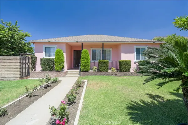 $4,250 | 13951 Terra Bella Street, Los Angeles, CA 91331