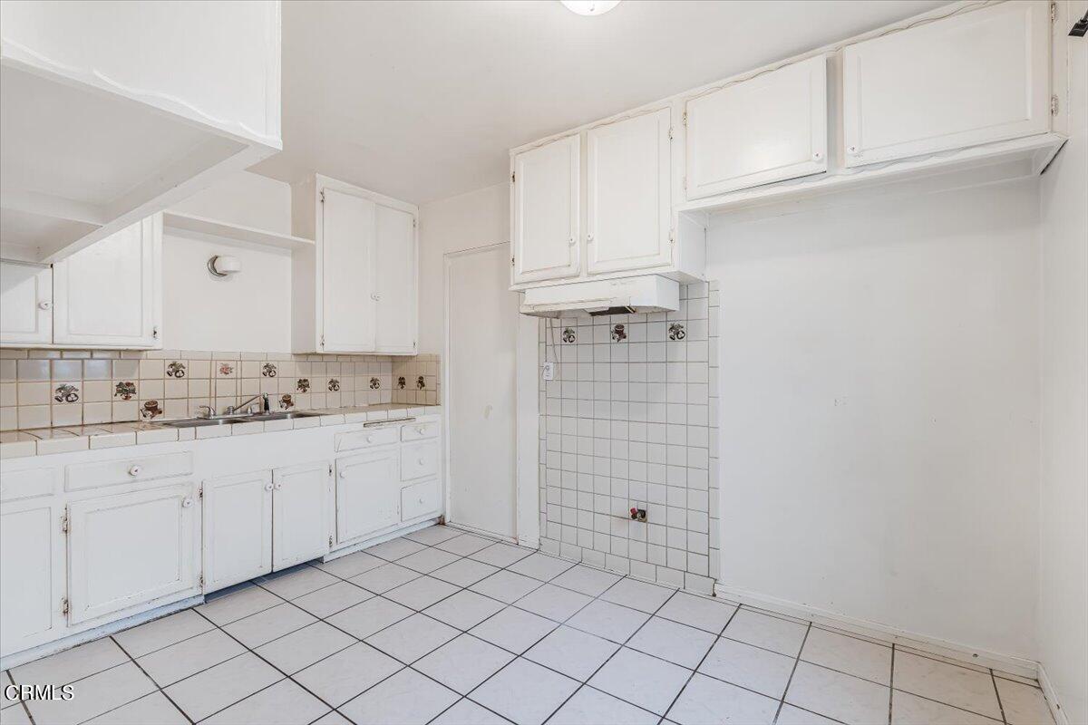 805 E Street Oxnard, CA 93030 - Photo 20 of 45 08-DSC00137