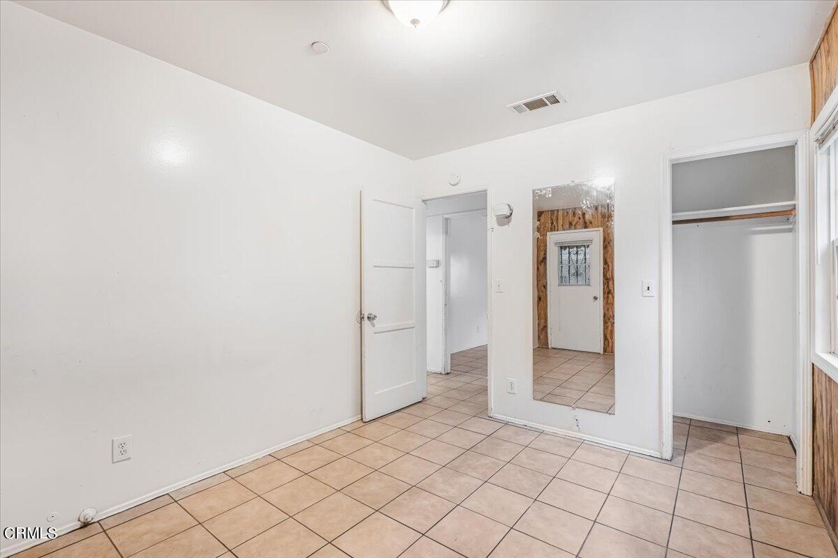 805 E Street Oxnard, CA 93030 - Photo 25 of 45 13-DSC00185