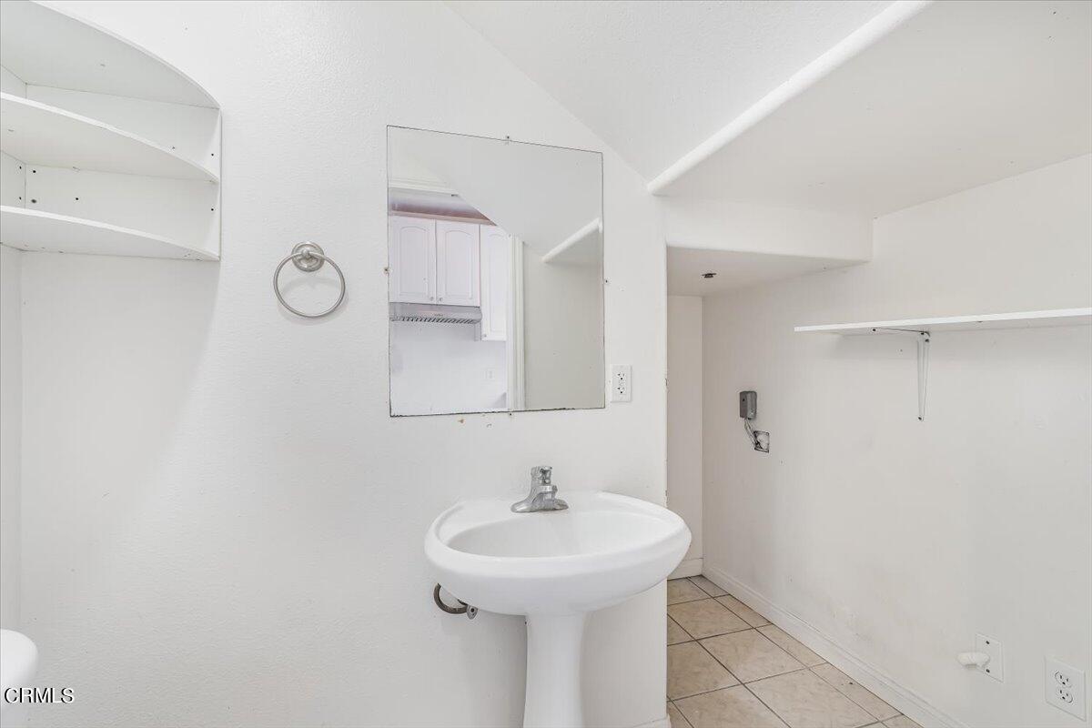 805 E Street Oxnard, CA 93030 - Photo 34 of 45 24-DSC00308