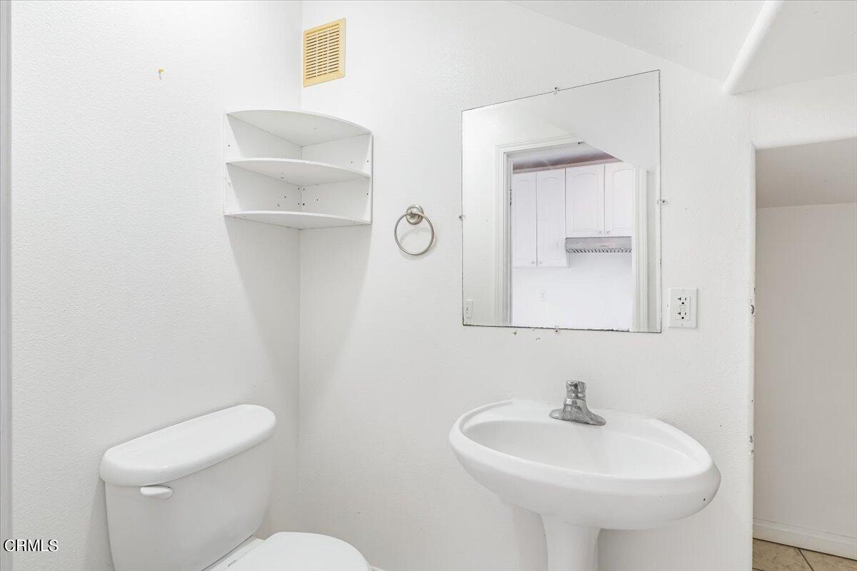 805 E Street Oxnard, CA 93030 - Photo 35 of 45 25-DSC00318