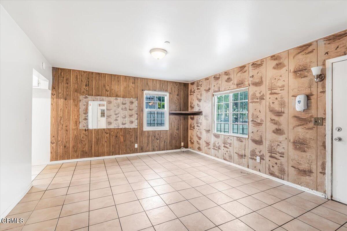 805 E Street Oxnard, CA 93030 - Photo 37 of 45 04-DSC00101