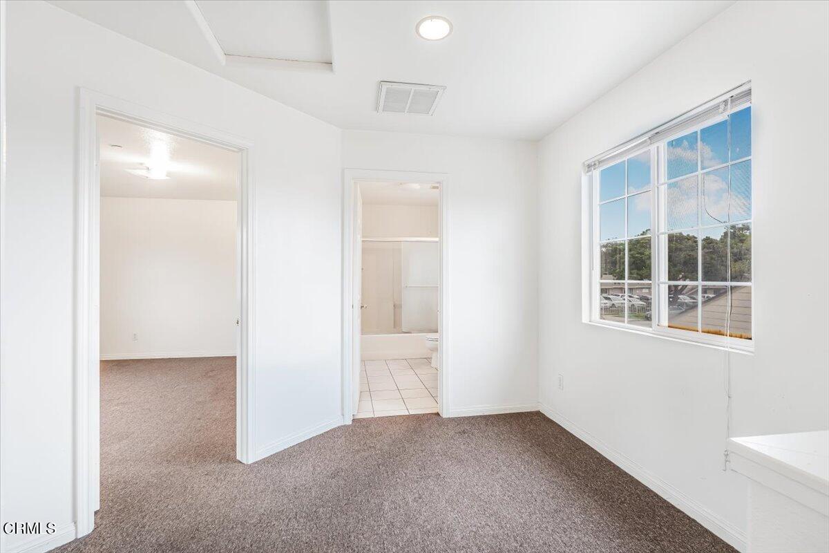 805 E Street Oxnard, CA 93030 - Photo 5 of 45 26-DSC00328