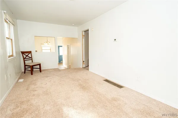 $250,000 | 2128 Jerauld Avenue, Niagara Falls, NY 14305