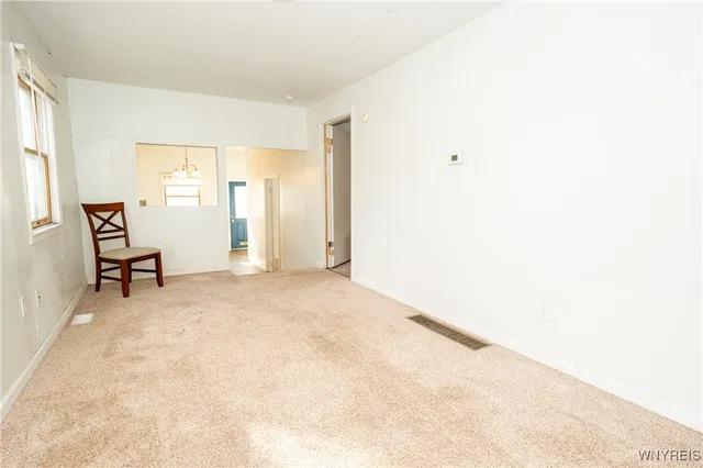 $250,000 | 2128 Jerauld Avenue, Niagara Falls, NY 14305