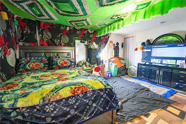 $250,000 | 2128 Jerauld Avenue, Niagara Falls, NY 14305