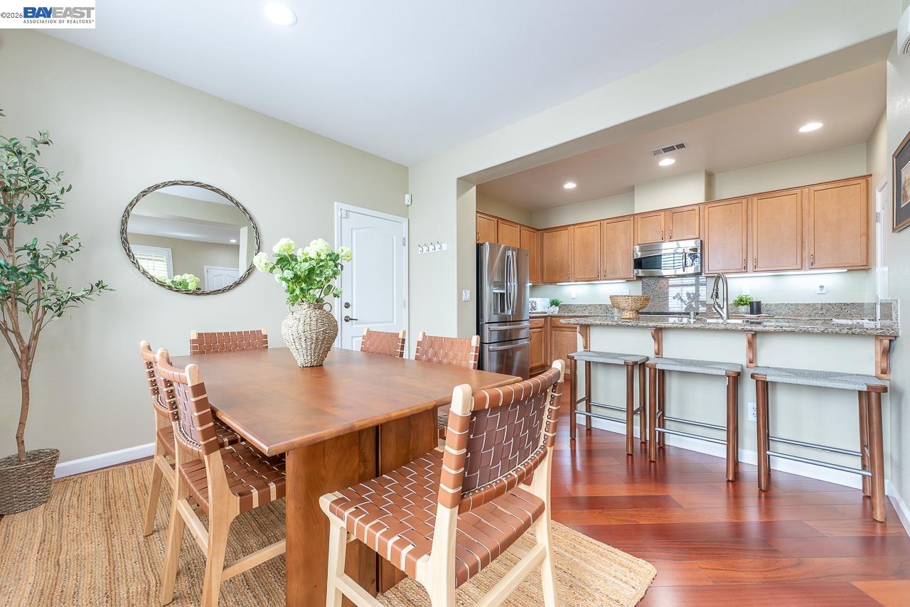 2527 Coldstream Way Hayward, CA 94545 - Photo 17 of 72