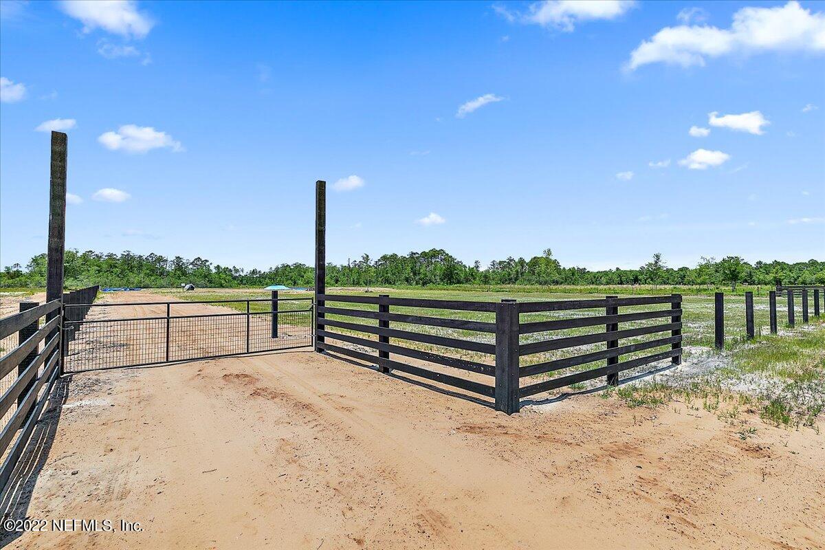 17444 Co Road Bryceville, FL 32009 - Photo 2 of 17 a view of outdoor space with city view