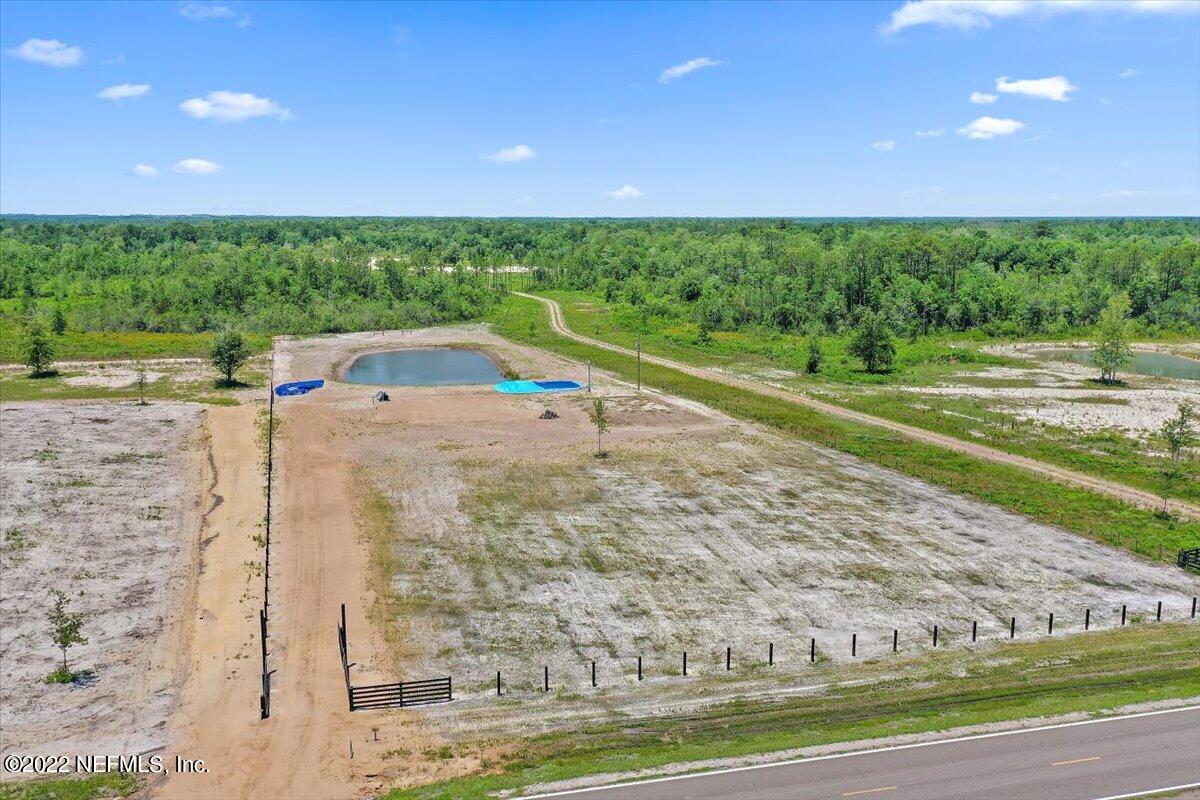 17444 Co Road Bryceville, FL 32009 - Photo 4 of 17 a view of a back yard