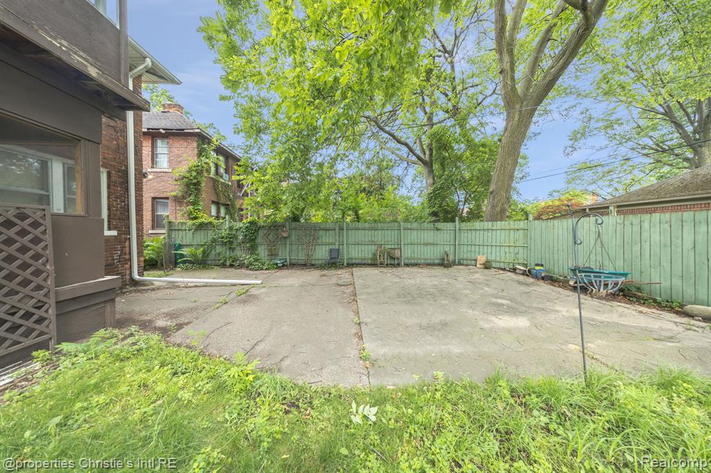 16581 Baylis Street Detroit, MI 48221 - Photo 34 of 34