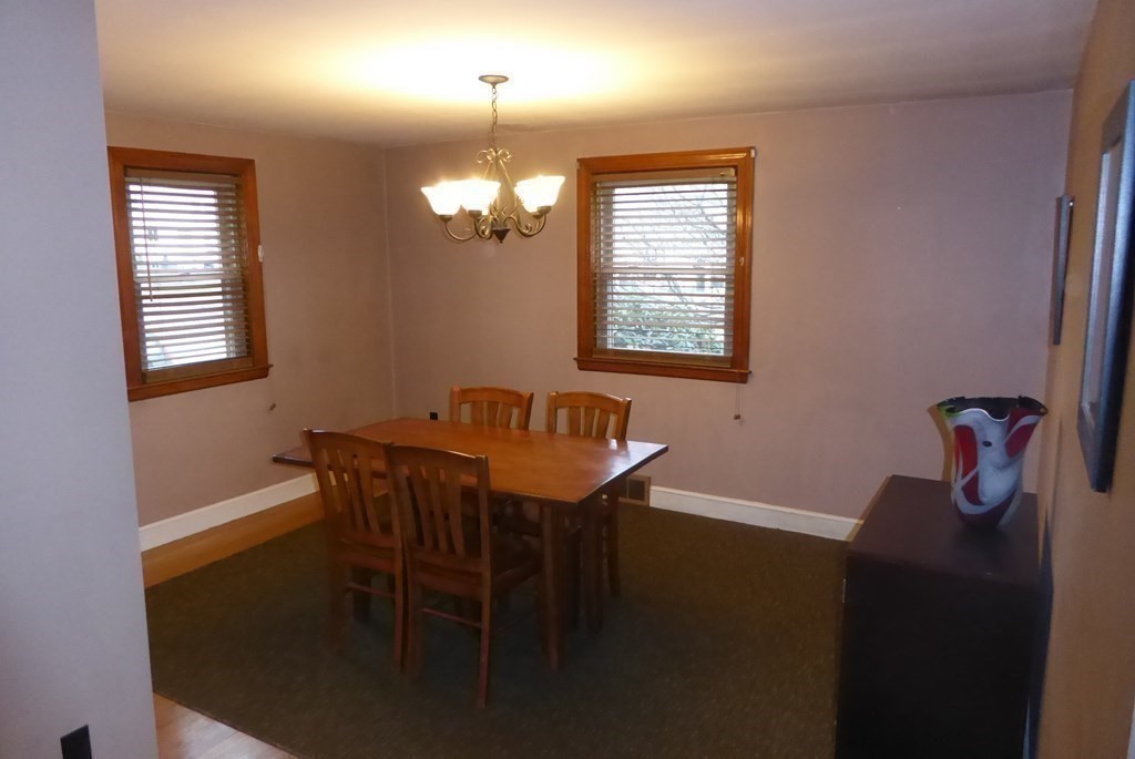 10 Colonial Road Peabody, MA 01960 - Photo 12 of 42 Gallery Image 12