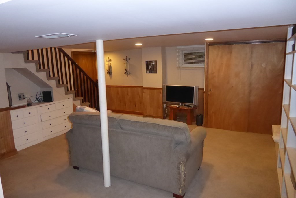 10 Colonial Road Peabody, MA 01960 - Photo 24 of 42 Gallery Image 24
