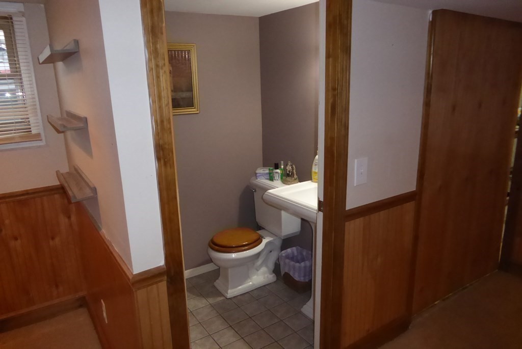 10 Colonial Road Peabody, MA 01960 - Photo 26 of 42 Gallery Image 26
