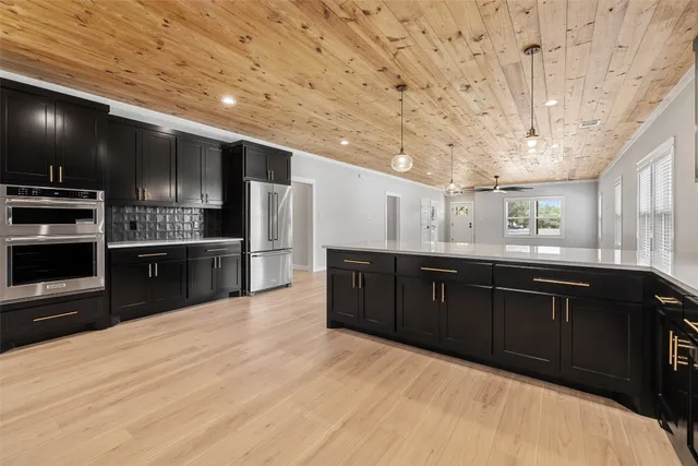 $549,999 | 705 Sloan Street, Taylor, TX 76574