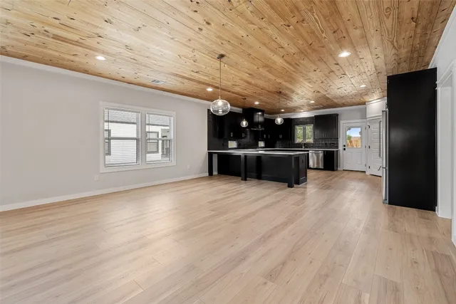 $549,999 | 705 Sloan Street, Taylor, TX 76574