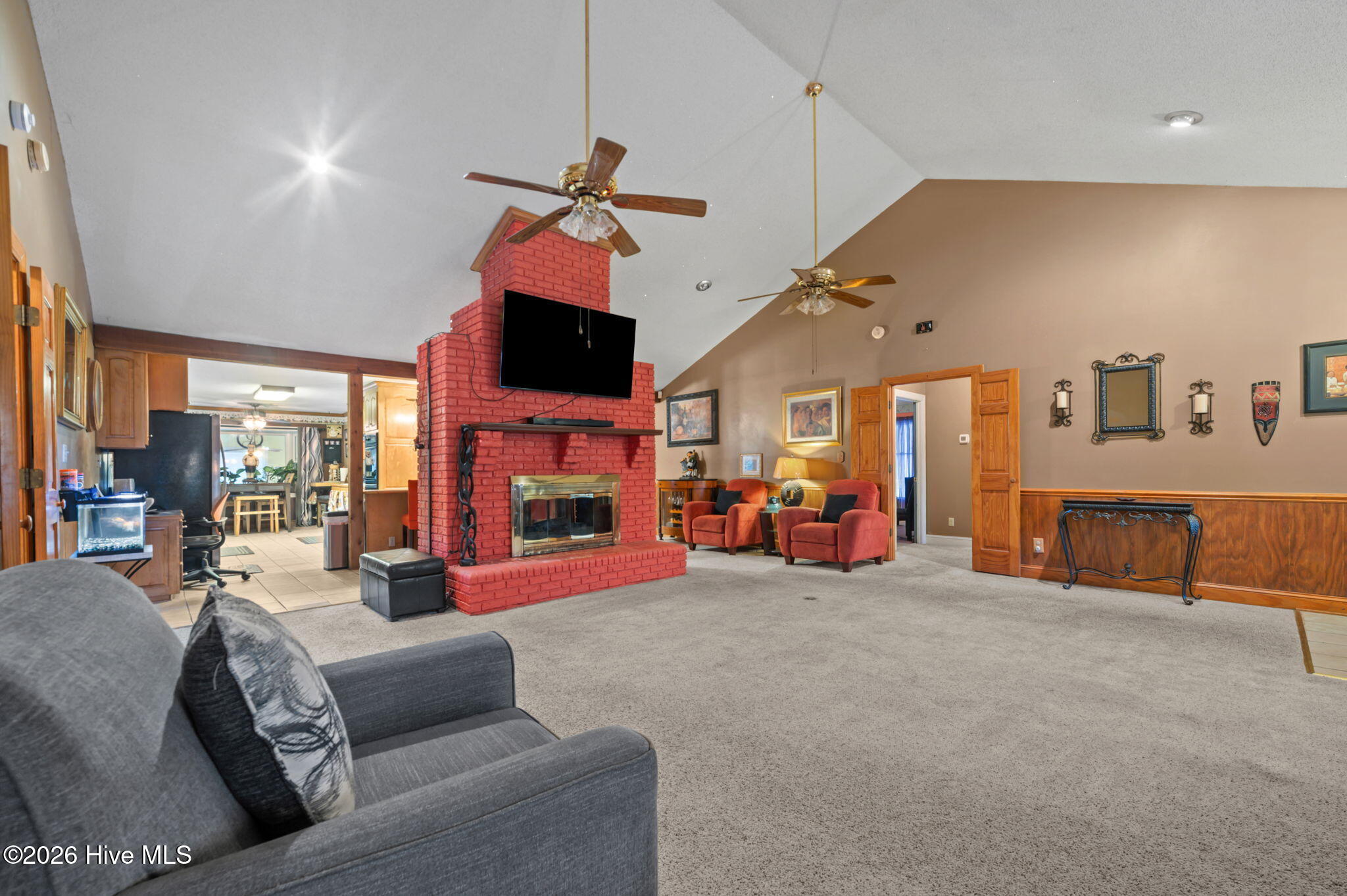 2209 Pocosin Road Ayden, NC 28513 - Photo 5 of 40 MAIN LIVINGROOM 3