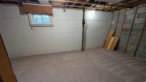 $3,590 | 2709 Navarre Drive, Chevy Chase, MD 20815