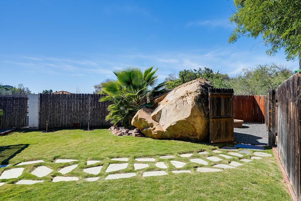 225 Hypoint Place Escondido, CA 92027 - Photo 43 of 63 a view of a backyard