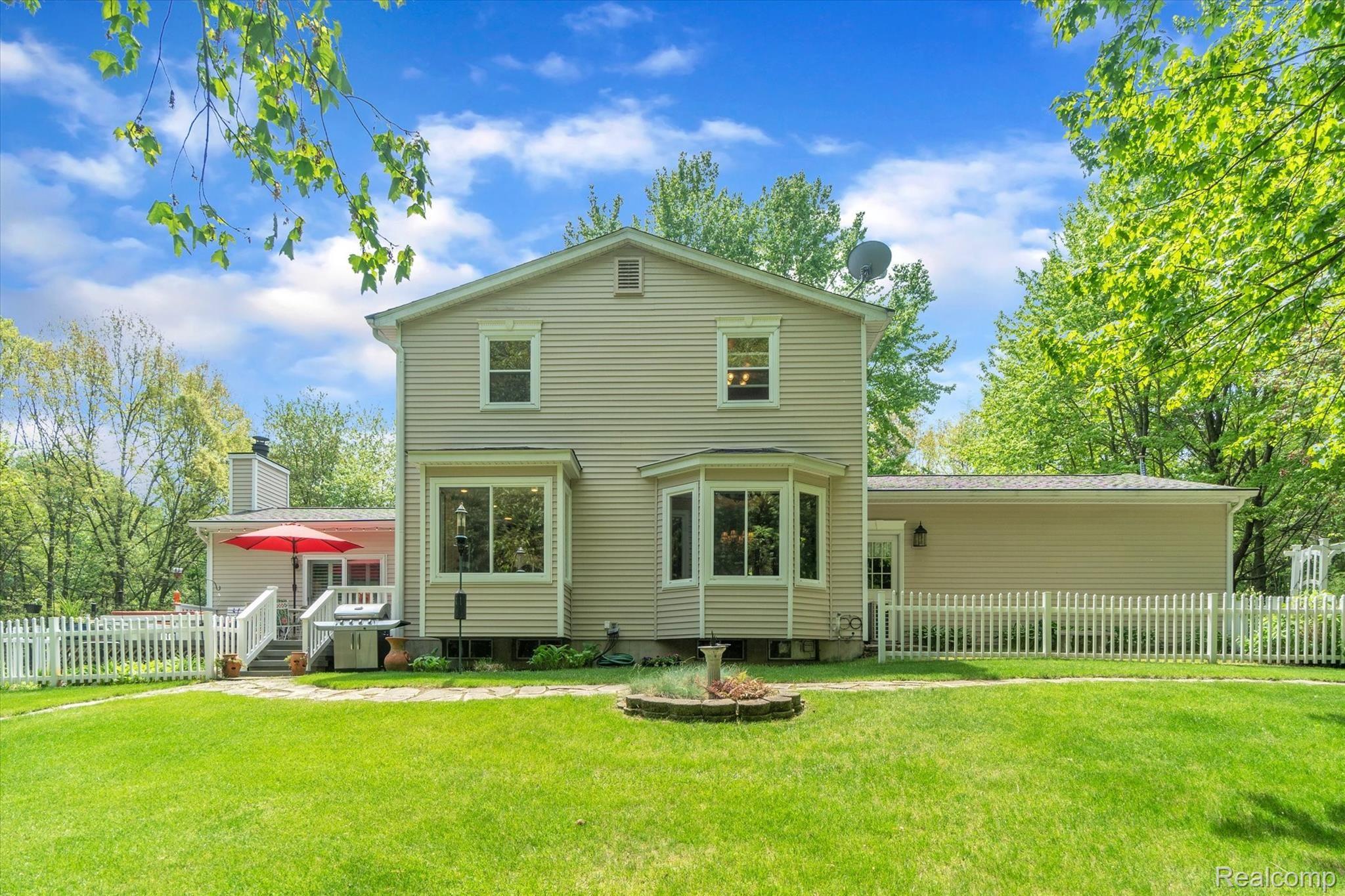 3809 Brighton Road Howell, MI 48843 - Photo 31 of 41 32-3809-Brighton-Rd-WindowStill-Real-Estate-Photography-32.jpg