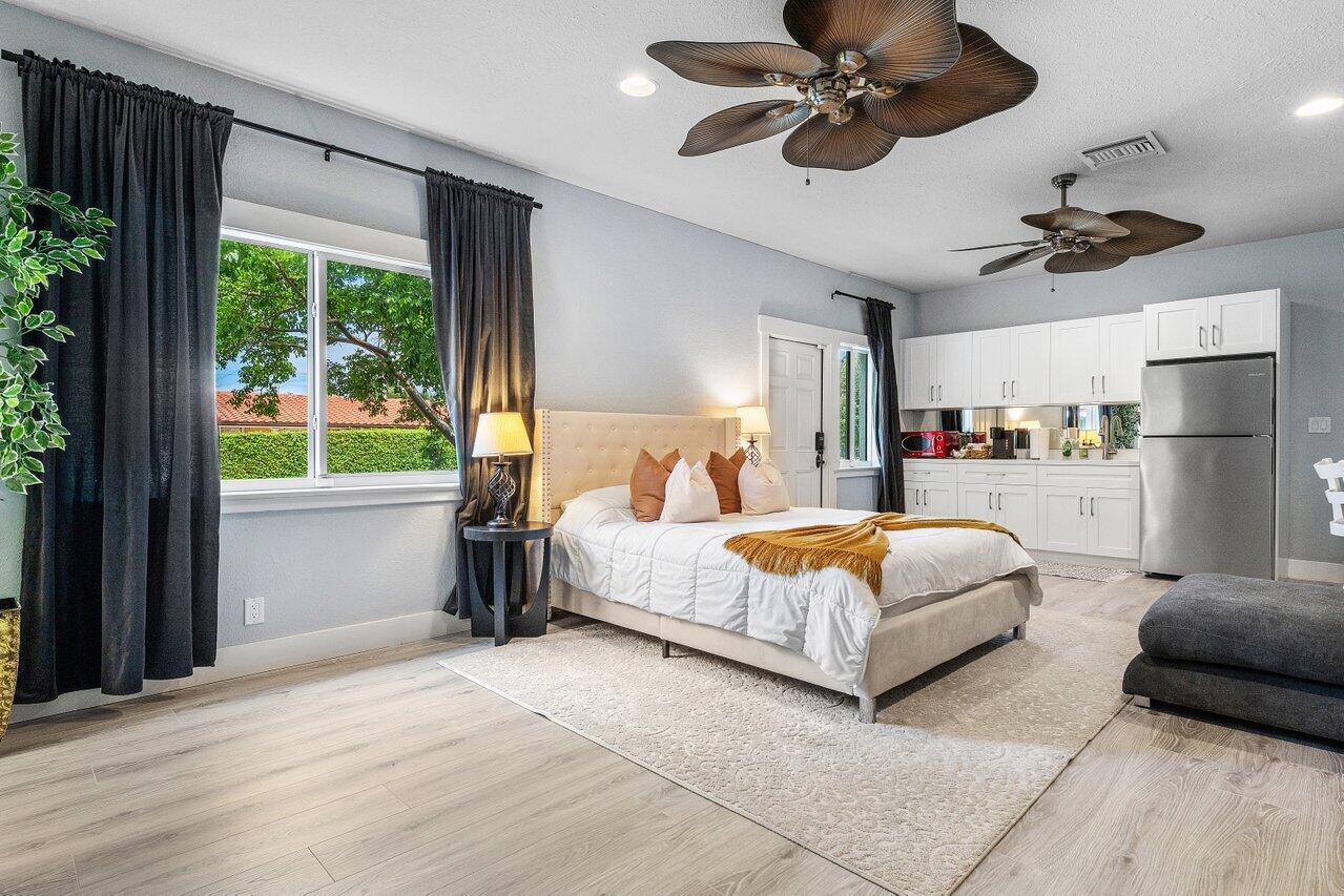 811 Southeast 31st Street Boca Raton, FL 33432 - Photo 19 of 46 018-811Southeast31stStreet-BocaRaton-FL-