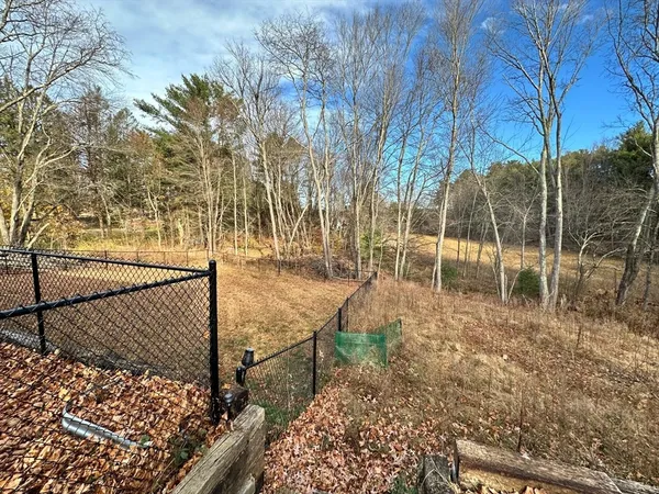 $419,000 | 91 West Main Street, West Brookfield, MA 01585