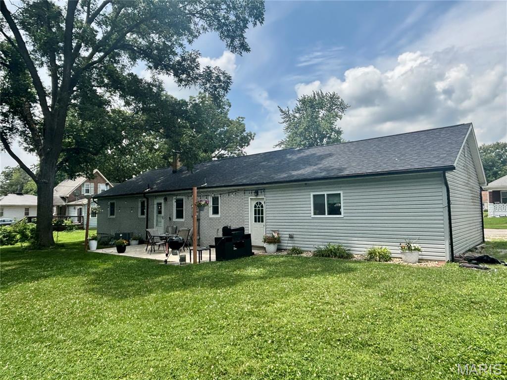 4 North Hickory Street Smithton, IL 62285 - Photo 6 of 6