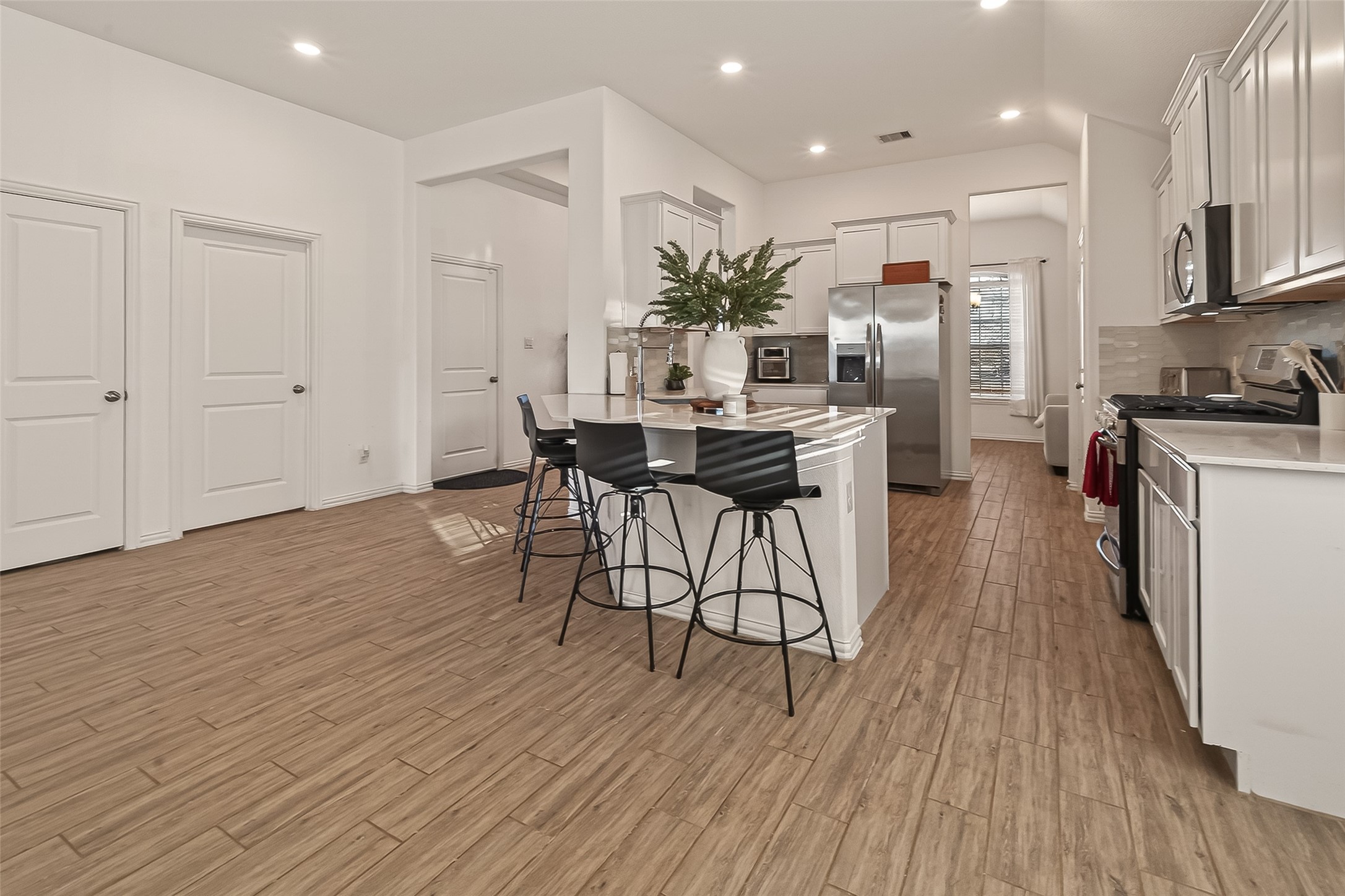 4806 Penton Meadow Lane Rosharon, TX 77583 - Photo 10 of 29