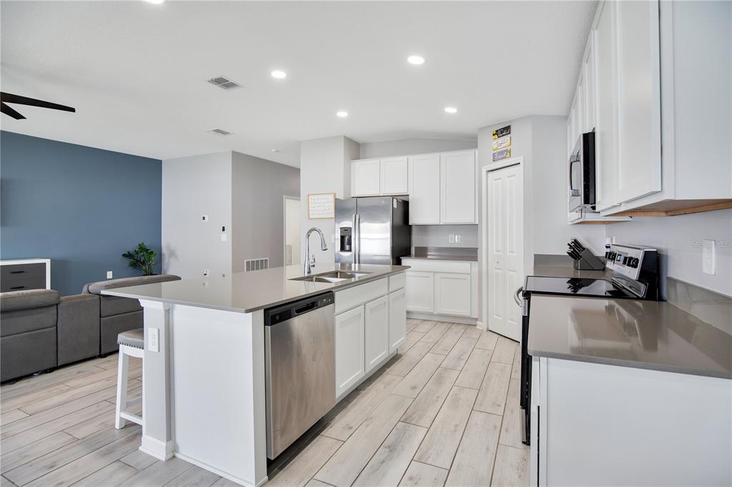 2097 Freemark Street Osteen, FL 32764 - Photo 5 of 26