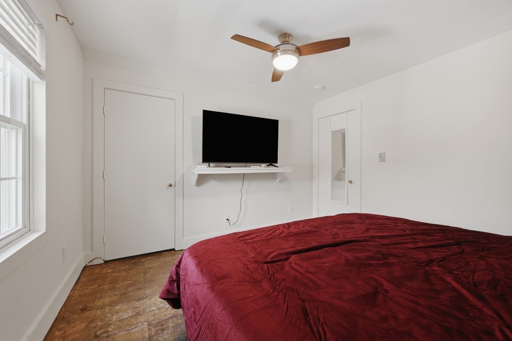 346 Oak Street Clinton, MA 01510 - Photo 14 of 23