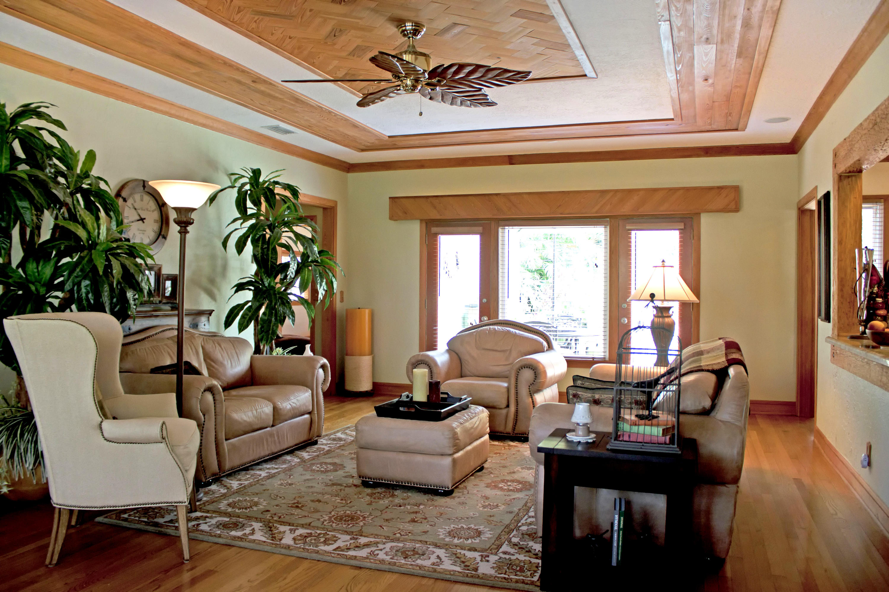 218 Avila Road West Palm Beach, FL 33405 - Photo 2 of 28 Living Room