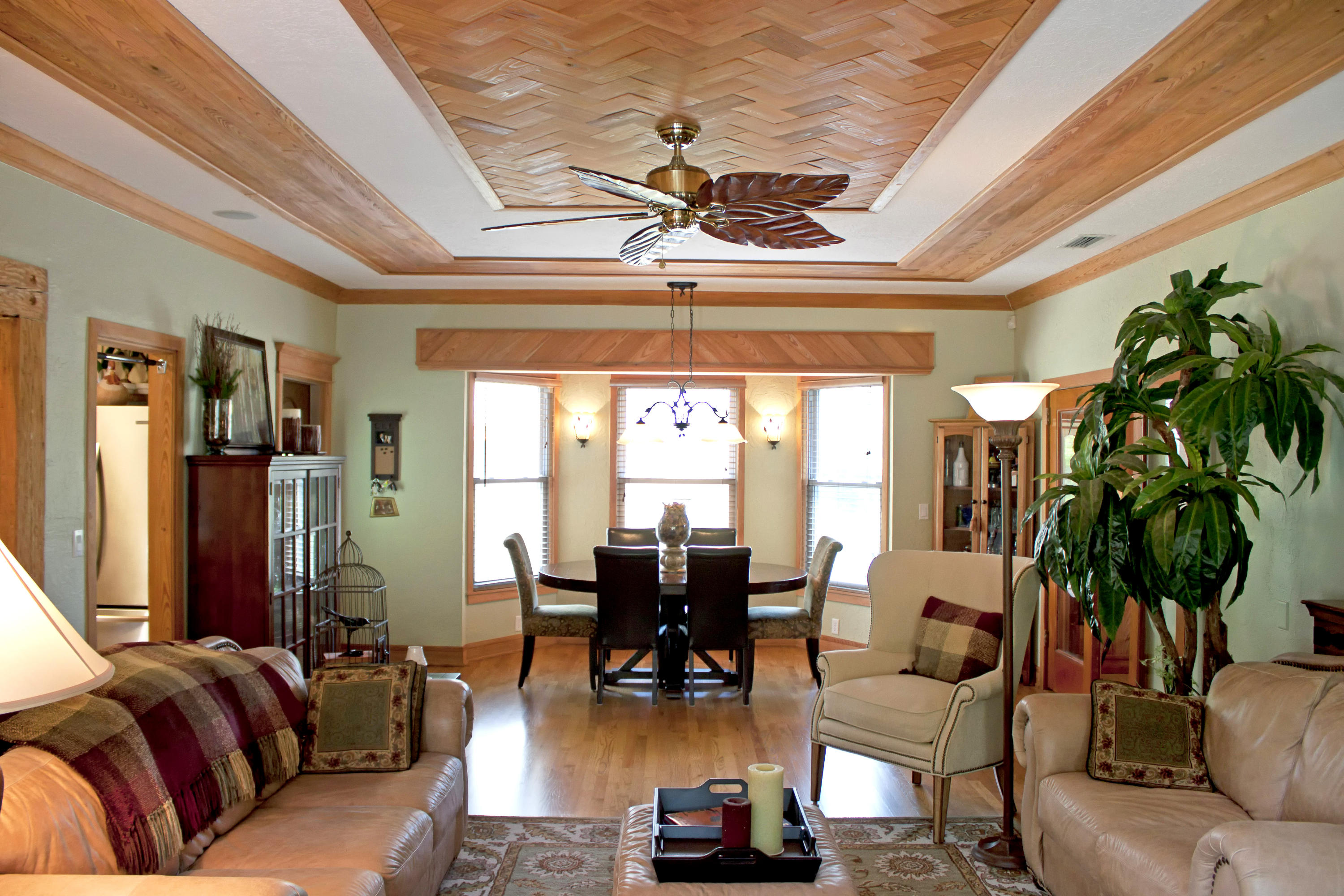 218 Avila Road West Palm Beach, FL 33405 - Photo 3 of 28 Living Room2