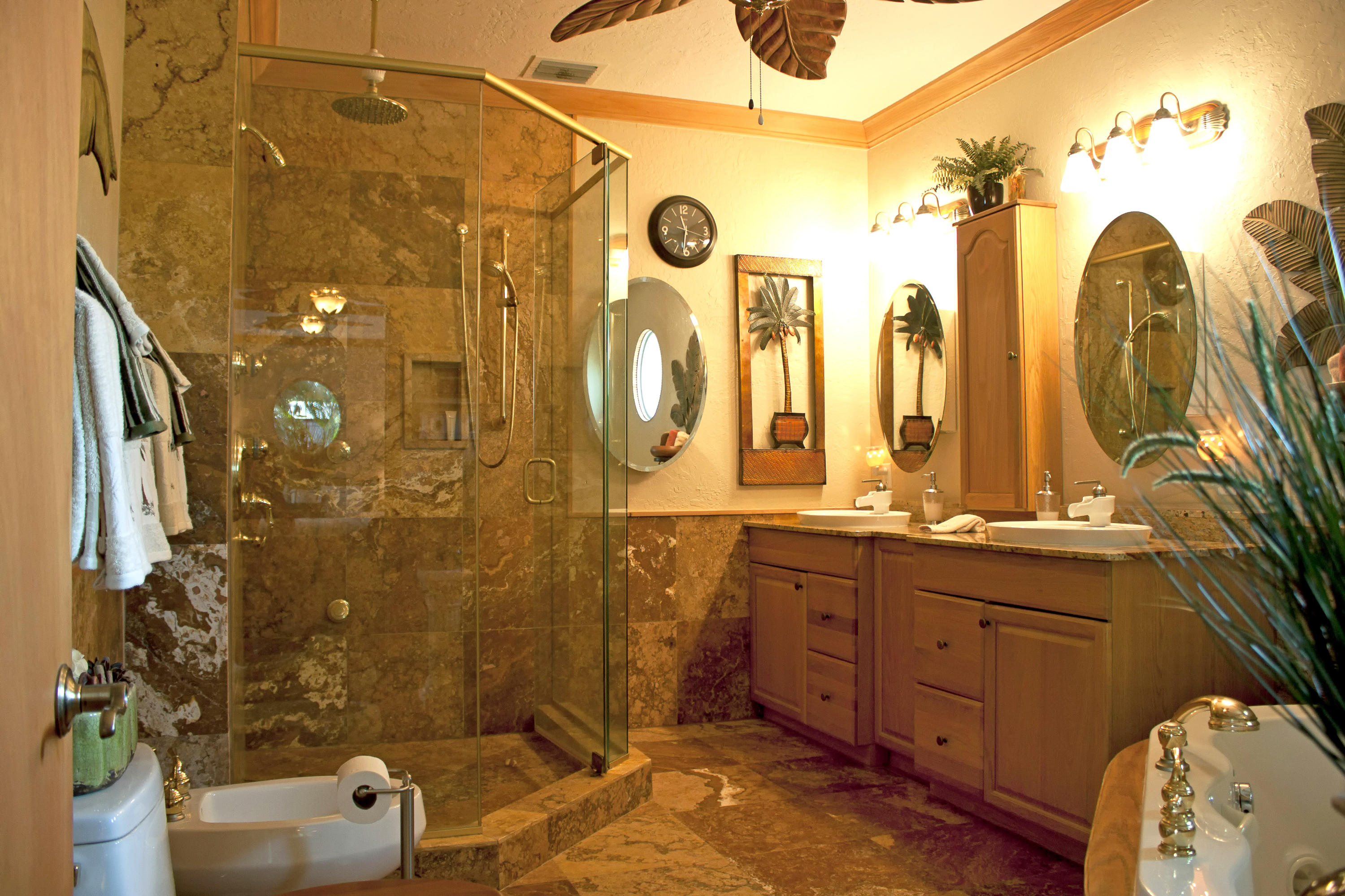 218 Avila Road West Palm Beach, FL 33405 - Photo 9 of 28 Master Bathroom